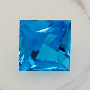 distorted-precious-11mm-6_39ct-helenite-495