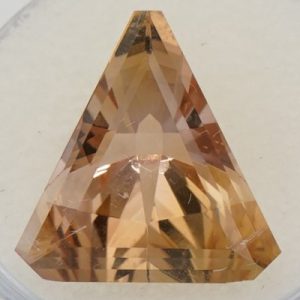 dove-trinity-17_2x18_8mm-10_04ct-blended-ametrine-532